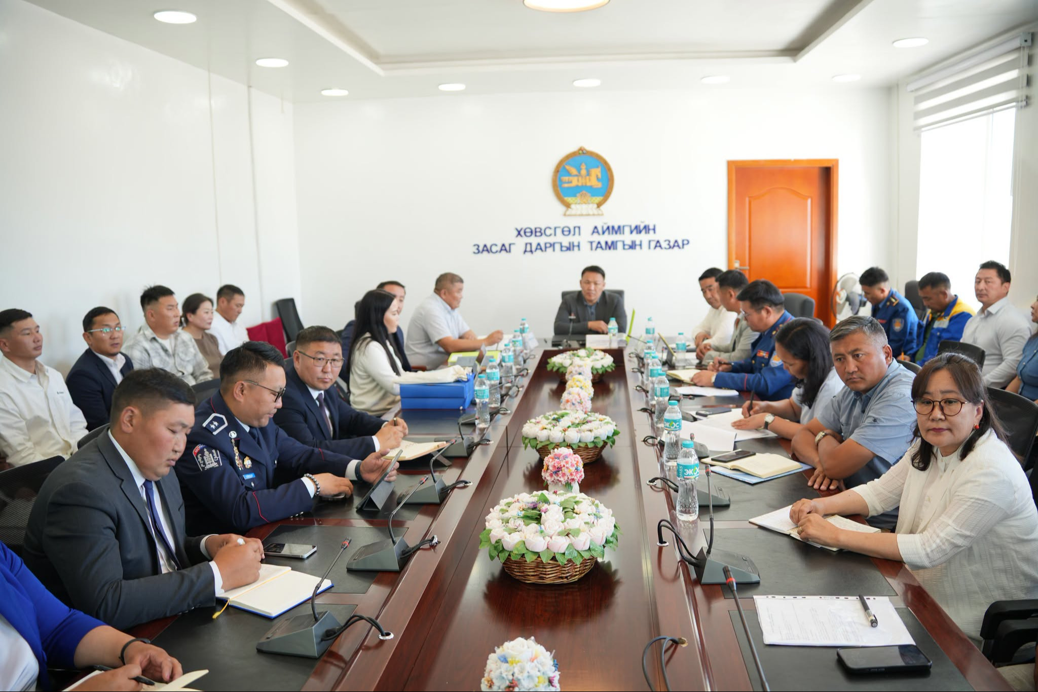 Өвөлжилтийн бэлтгэл, бэлэн байдал, анги, салбарын үйл ажиллагаатай танилцлаа